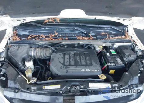 2011 Volkswagen Routan Sel from USA, damaged, VIN 2V4RW5DG2BR670853